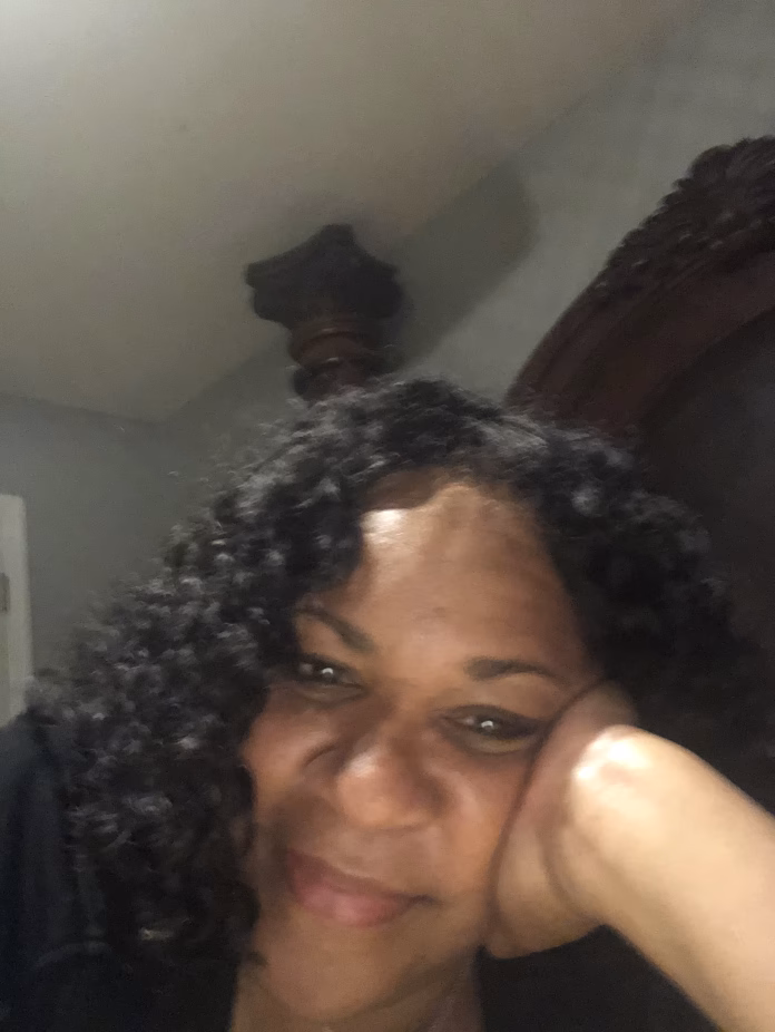 Essie Houston - Profile Photo