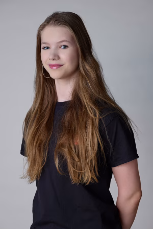 Ella Jezdikova - Gallery Image 6