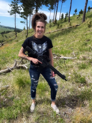 Jessi Armstrong - Gallery Image 14