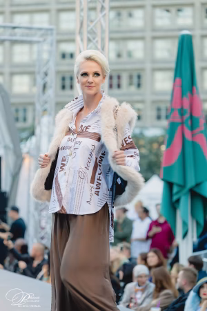 Dana Widulle - Gallery Image 3