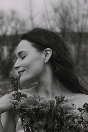 Alyssa Fournier - Gallery Image 1