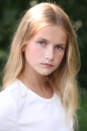 Briella Snook - Gallery Image 3