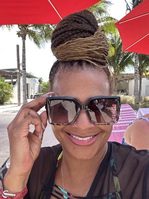 Shavette Bullock - Gallery Image 1