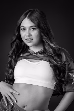 Mia Shea - Gallery Image 4