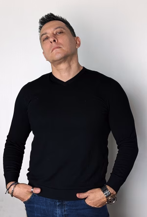 Juan Diego  Rodriguez - Gallery Image 6