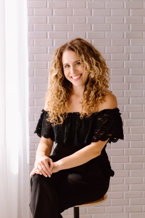 Sharon Stokes - Gallery Image 8