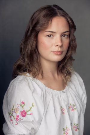 Erin Guyatt - Project Casting Gallery Image 2 Erin Guyatt - Gallery Image 2