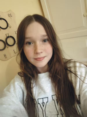 Amanda Woodroofe - Gallery Image 2