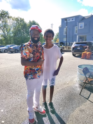 Donnell  HOLMES - Gallery Image 2