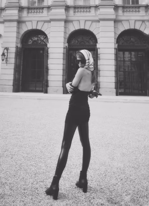 Stephanie Szuszekos - Gallery Image 16