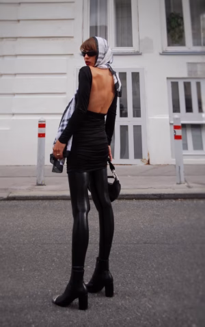 Stephanie Szuszekos - Gallery Image 12