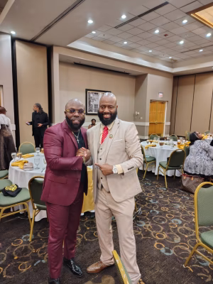 Donnell  HOLMES - Gallery Image 3