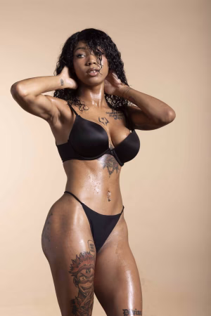 Alicia Renee - Gallery Image 3