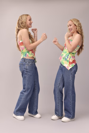 Abby&Bella Schroeder - Project Casting Gallery Image 9 Abby&Bella Schroeder - Gallery Image 9