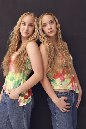 Abby&Bella Schroeder - Project Casting Gallery Image 1 Abby&Bella Schroeder - Gallery Image 1