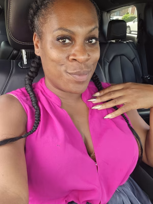 Candice Christmas - Gallery Image 3