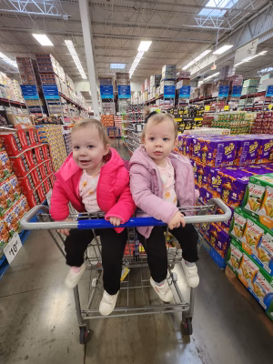 Arya and Kinsley  Schwartz - Gallery Image 11