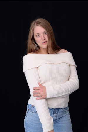 Mina Klassen - Project Casting Gallery Image 13 Mina Klassen - Gallery Image 13