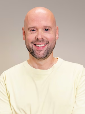 Oliver van Ginneken - Project Casting Gallery Image 4 Oliver van Ginneken - Gallery Image 4