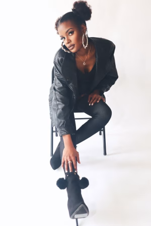 Kayla Mumford - Gallery Image 3