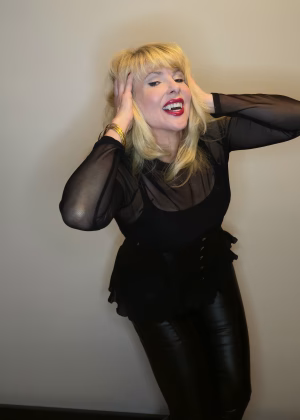 Jenny Burger - Project Casting Gallery Image 14 Jenny Burger - Gallery Image 14