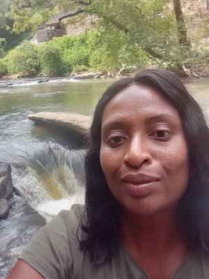 Diana  Smalls - Gallery Image 2