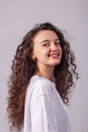 Iulia Rotaru - Project Casting Gallery Image 8 Iulia Rotaru - Gallery Image 8