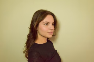 Enya Neagu - Project Casting Gallery Image 3 Enya Neagu - Gallery Image 3