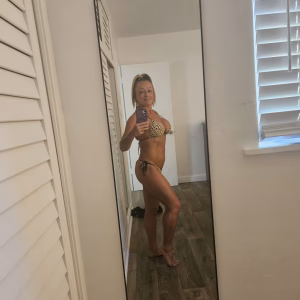 Christina Ray - Gallery Image 1