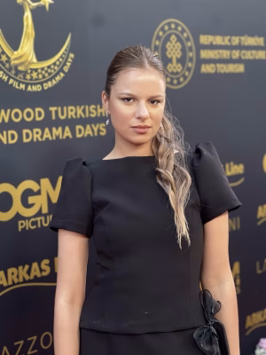 Melisa Akat - Project Casting Gallery Image 10 Melisa Akat - Gallery Image 10