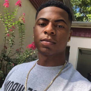 Christopher Holloway - Gallery Image 9