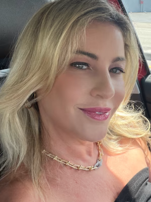 Cristina Miranda - Gallery Image 15