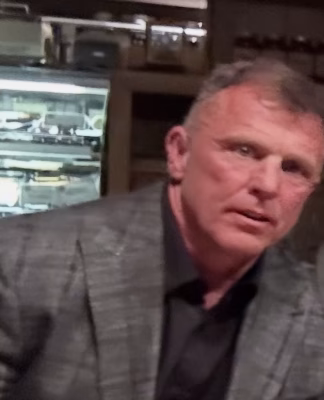 9DB0330E-6DB0-4972-B01E-DF2D336F0C23-3