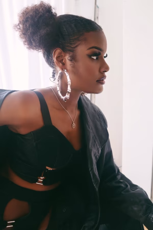 Kayla Mumford - Gallery Image 1