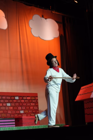 Nadiya Hajcak - Project Casting Gallery Image 4 Nadiya Hajcak - Gallery Image 4