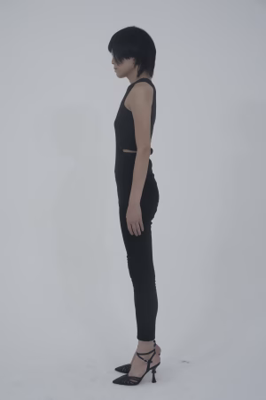 Miyu Ishitsubo - Gallery Image 4