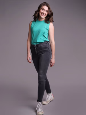 Danielle Meyer - Project Casting Gallery Image 1 Danielle Meyer - Gallery Image 1