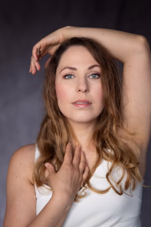 Elina Ruti - Project Casting Gallery Image 5 Elina Ruti - Gallery Image 5