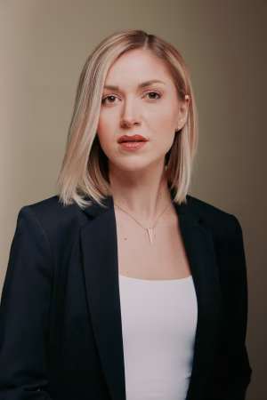 Julie Berry - Gallery Image 7