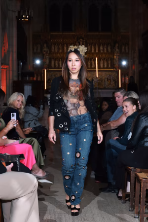 Stacy Chin - Gallery Image 5