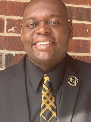 Dennis Evans - Project Casting Gallery Image 8 Dennis Evans - Gallery Image 8