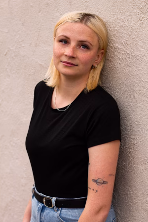 Chelsea Loren - Project Casting Gallery Image 6 Chelsea Loren - Gallery Image 6