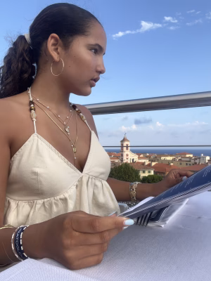 Elsa Inostroza - Gallery Image 6