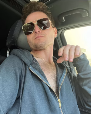 Gray Alexander  Ross - Gallery Image 13