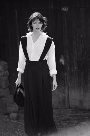 Lisa Graf - Project Casting Gallery Image 21 Lisa Graf - Gallery Image 21