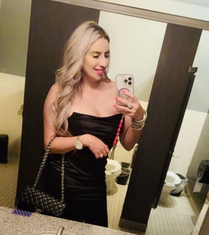 Vanessa Jones - Gallery Image 2