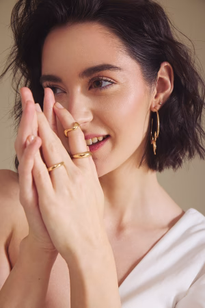 Lisa Graf - Project Casting Gallery Image 20 Lisa Graf - Gallery Image 20