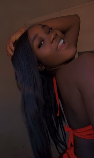 Diana ACHEAMPONG - Gallery Image 1