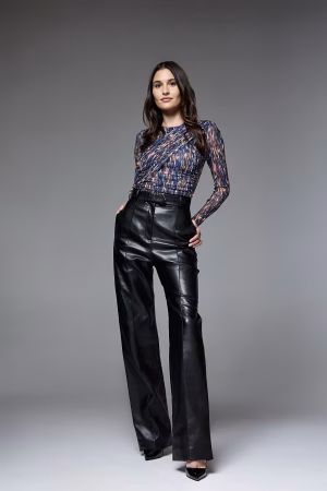 Hilaree Massaro - Project Casting Gallery Image 1 Hilaree Massaro - Gallery Image 1