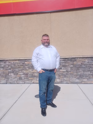 Kenneth  Klum - Gallery Image 1